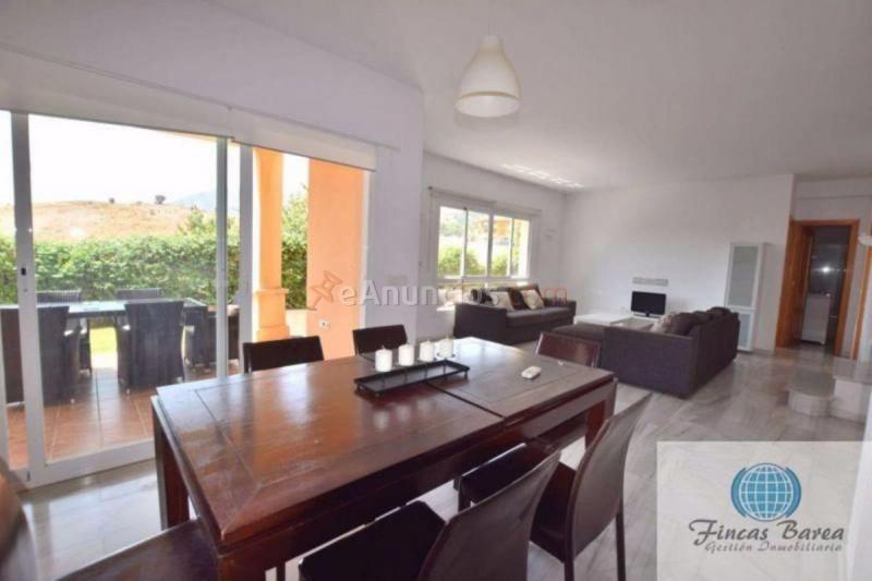 Adosado en venta en  El Higuerón, Fuengirola