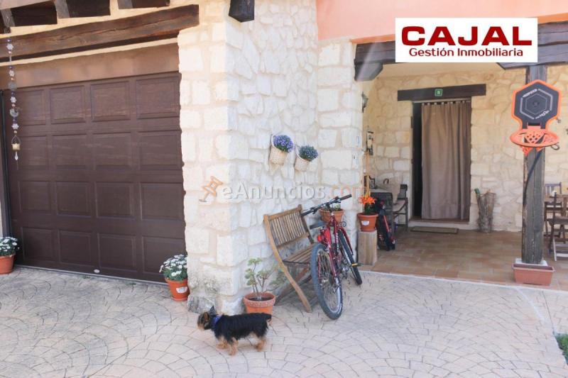 Adosado en venta en  Grajera