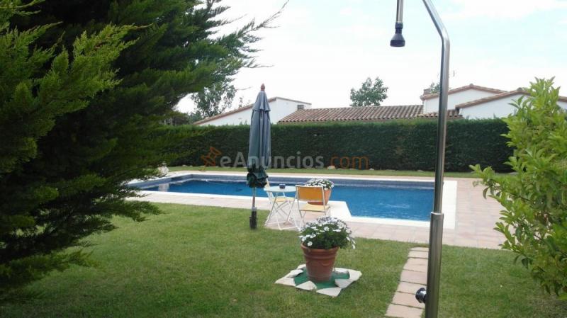 Adosado en venta en  Urbanitzacions del nord, Santa Cristina d'Aro