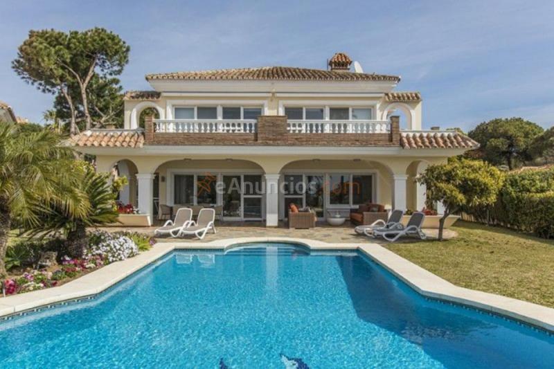 Adosado en venta en  HACIENDA PLAYA ELVIRIA, Elviria-Cabopino, Marbella