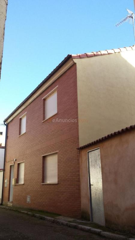 Adosado en venta en  Tajueco