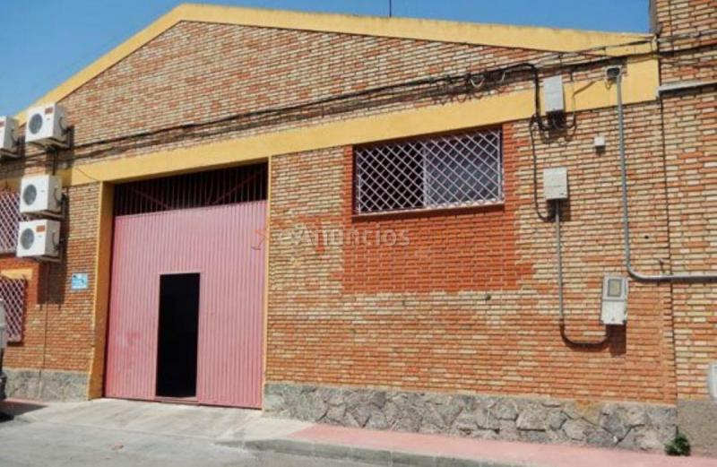 Edificio en venta en Calle Alcalde Segalerva Sierra, Málaga, Cruz de Humilladero, Málaga