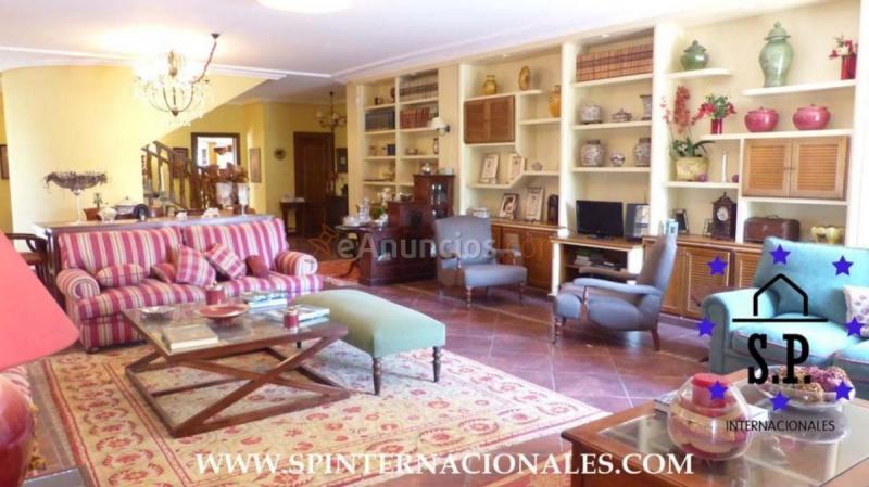 Adosado en venta en  Navalquejigo - Los Arroyos, El Escorial