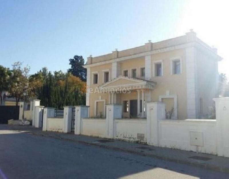 Adosado en venta en  HACIENDA DE LAS CHAPAS, Elviria-Cabopino, Marbella