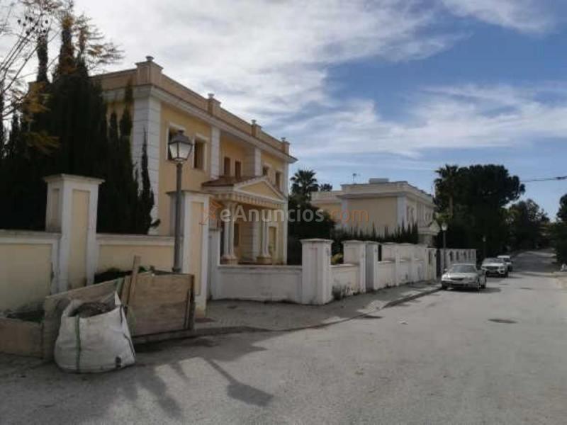 Adosado en venta en  HACIENDA DE LAS CHAPAS, Elviria-Cabopino, Marbella
