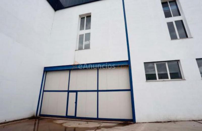 Edificio en venta en Calle primera, Carbajosa de la Sagrada