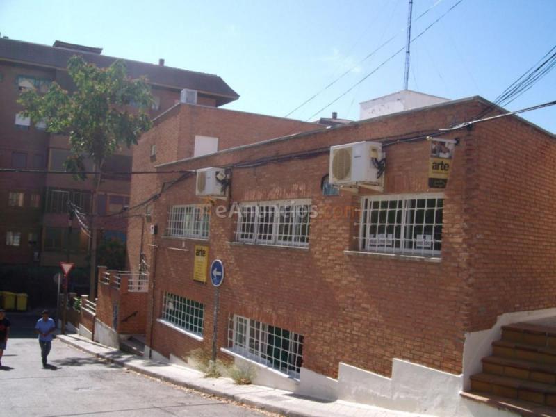 Local Comercial en venta en Calle tírvia, Moncloa, Madrid