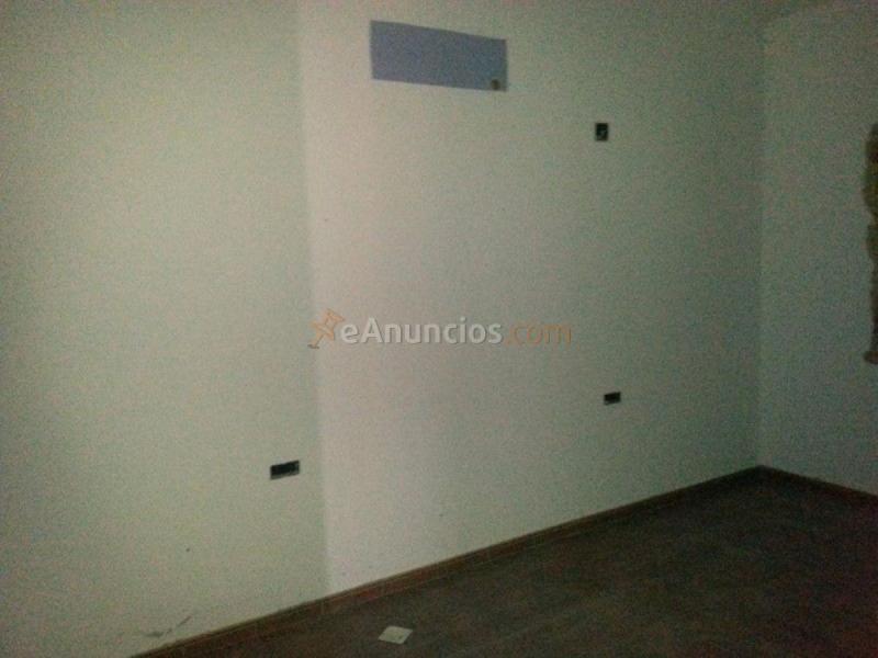 Adosado en venta en  Entrepinos, L'Eliana