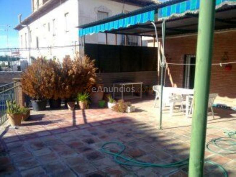 Casa en venta en  La Zubia