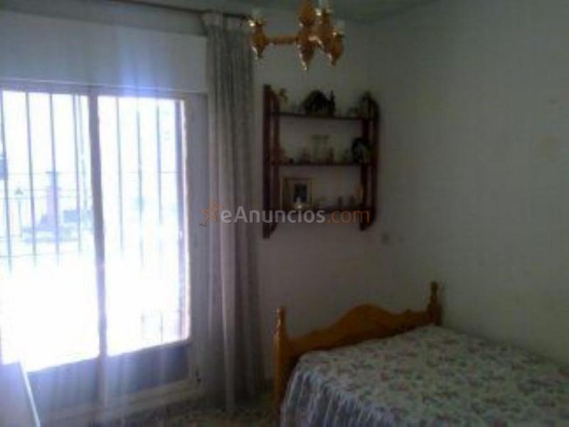 Casa en venta en  La Zubia