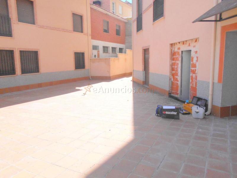 Local Comercial en venta en  Los Santos de la Humosa