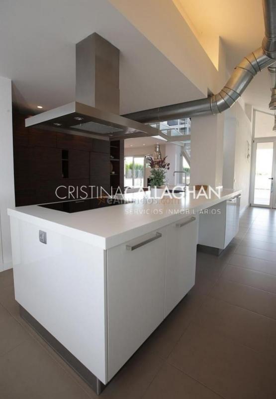 Adosado en venta en  Torre en Conill-Cumbres de San Antonio, Bétera