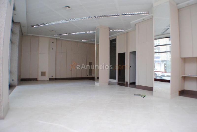 Local Comercial en alquiler en  Este, Gijón