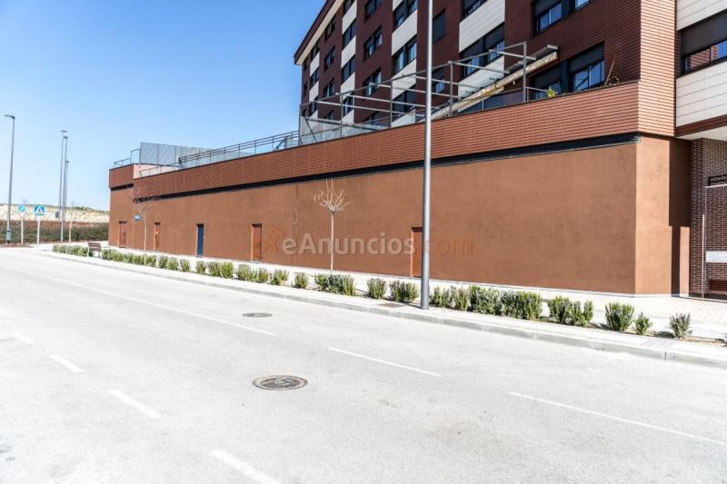 Local Comercial en alquiler en Calle ricardo bofill, Primera Fase - Nuevo Tres Cantos, Tres Cantos
