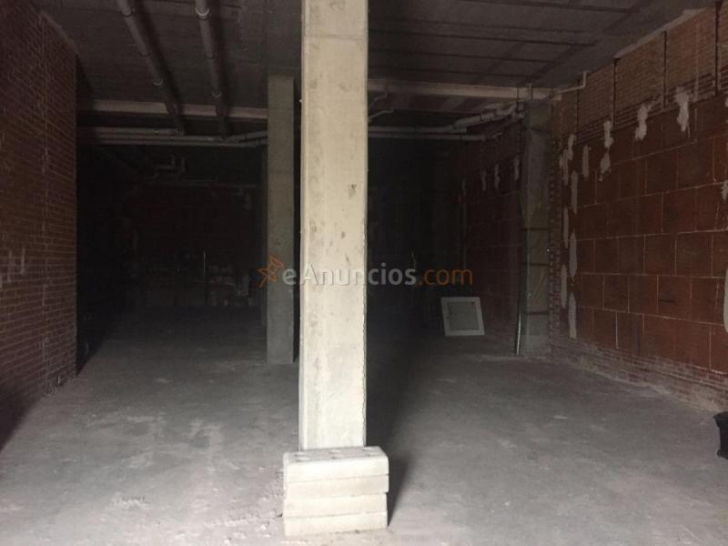 Local Comercial en alquiler en Avenida del Cantábrico, Casarrubuelos