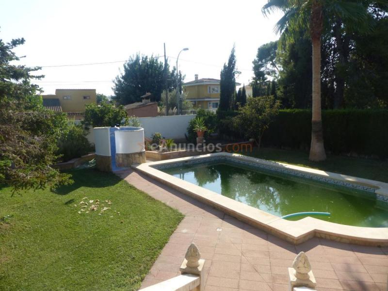 Adosado en venta en  Riba-Roja de Túria