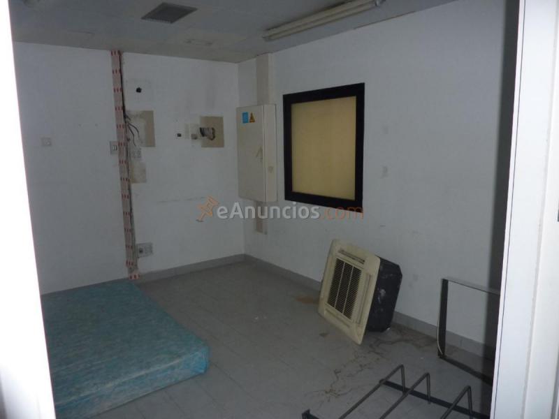 Local Comercial en alquiler en Calle Doctor Santero, Tetuán, Madrid