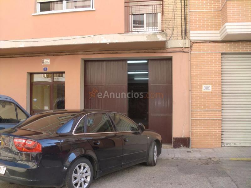 Local Comercial en venta en Calle Cruz Roja, Requena