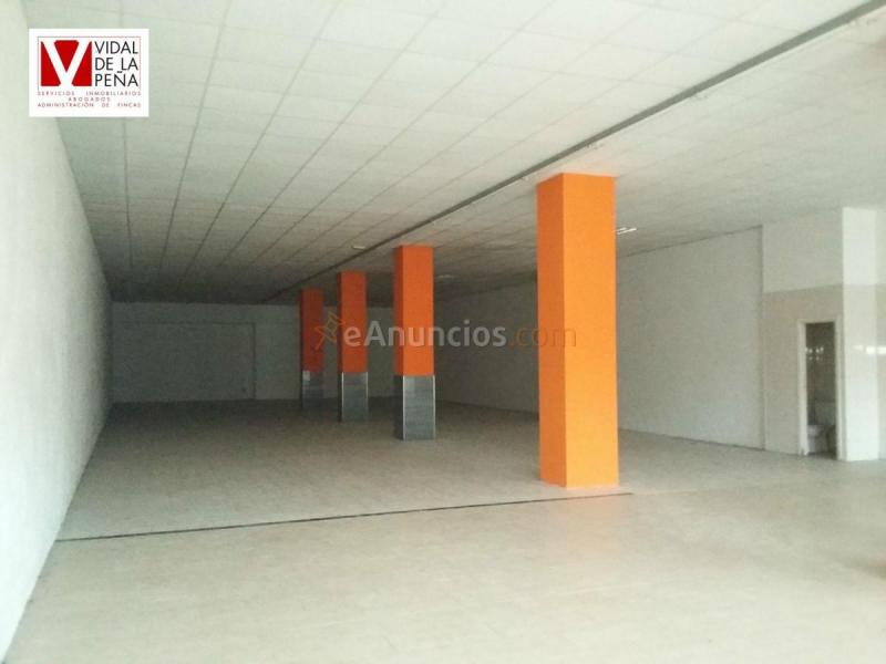Local Comercial en alquiler en  Castilla - Hermida, Santander