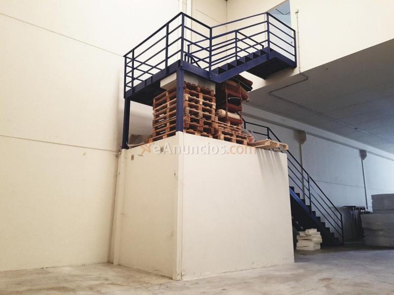 Edificio en alquiler en  Chorrillo, Alcalá de Henares