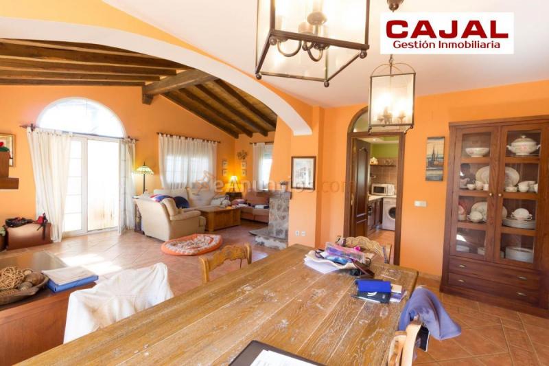 Adosado en venta en  Riaza