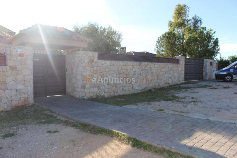 Adosado en venta en Ronda Hispano-Americana, Eurovillas