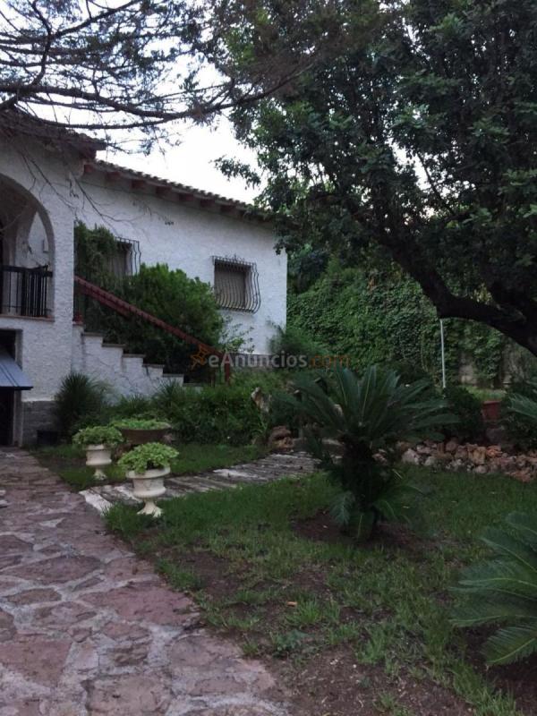 Adosado en venta en  San Antonio de Benagéber