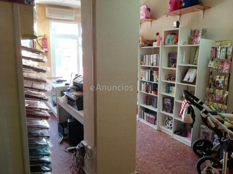 Local Comercial en venta en  Villanueva del Ariscal