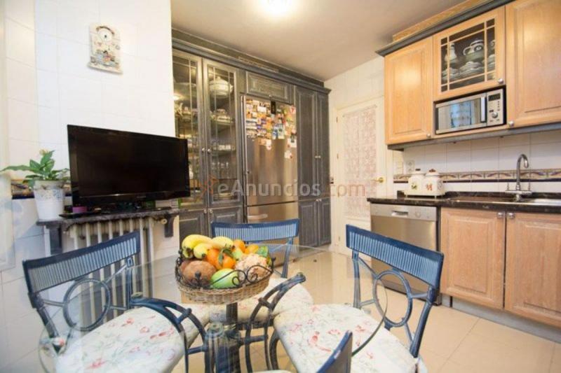 Adosado en venta en Avenida de andalucia, Barrio de los Periodistas, Granada