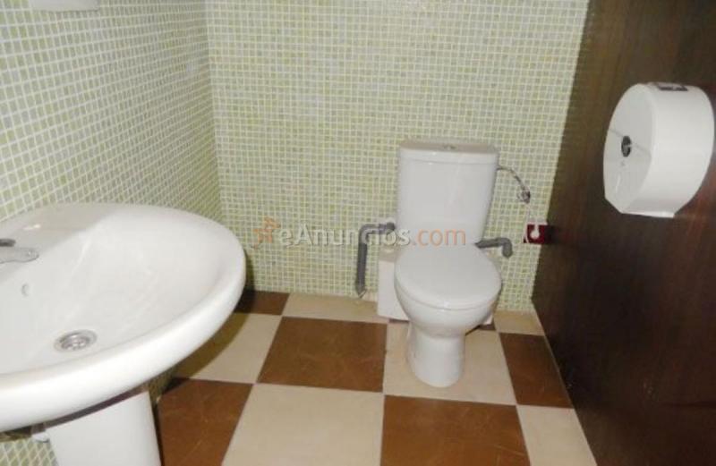 Local Comercial en venta en  Edif. EUROGOLF, Solymar - Puerto Marina, Benalmádena