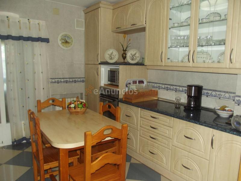 Adosado en venta en  Las Conejeras - Esparragal, Coslada