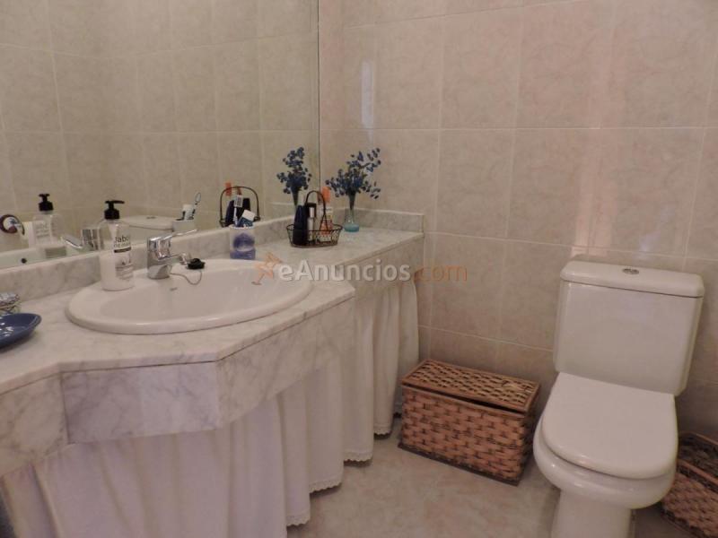 Casa en venta en  Velilla de San Antonio