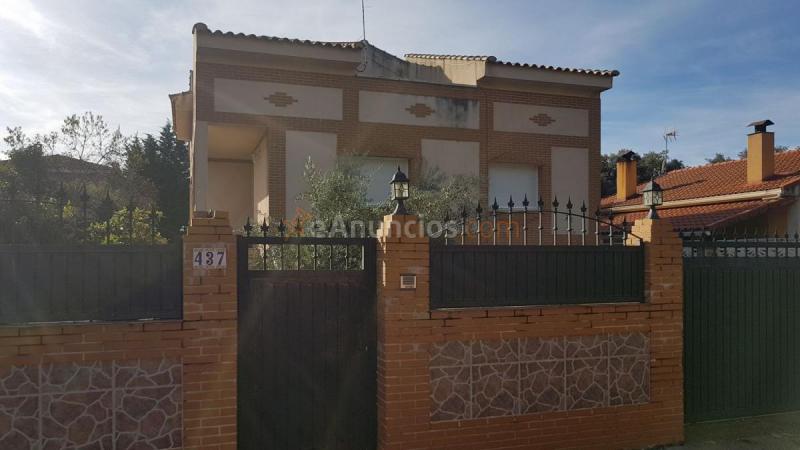 Adosado en venta en  LOS ABETOS, Pioz