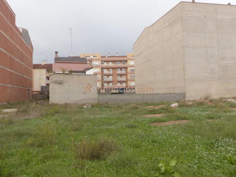 Parcela Rustica en venta en  Núcleo Urbano, La Pobla de Vallbona