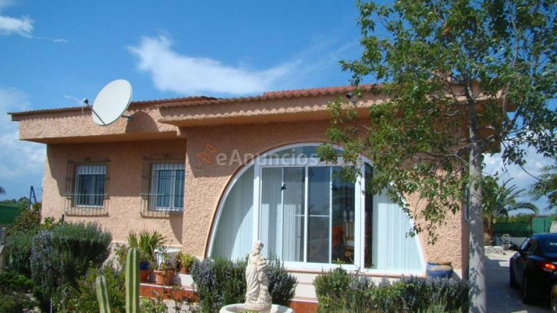 Adosado en venta en  CV-851, Las Bayas-Asprillas, Elche  Elx
