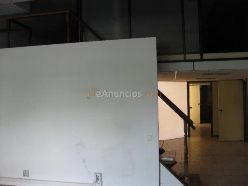 Local Comercial en alquiler en  Campus norte - S.Caetano, Santiago de Compostela