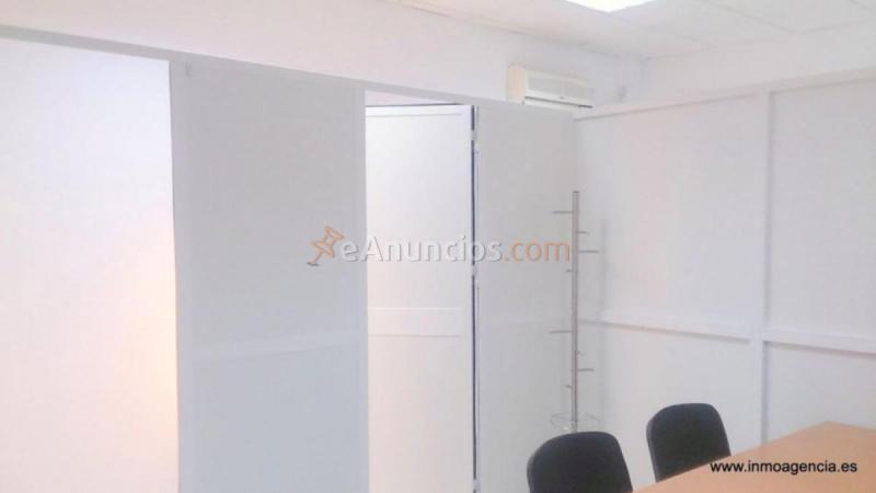 Local Comercial en venta en  Avenida la Aeronáutica, Sevilla este, Sevilla