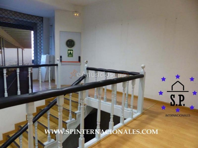 Local Comercial en alquiler en  Ciudad Lineal, Madrid