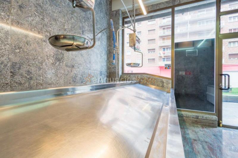 Local Comercial en venta en Calle del Monasterio de Urdax, San Juan, PamplonaIruña