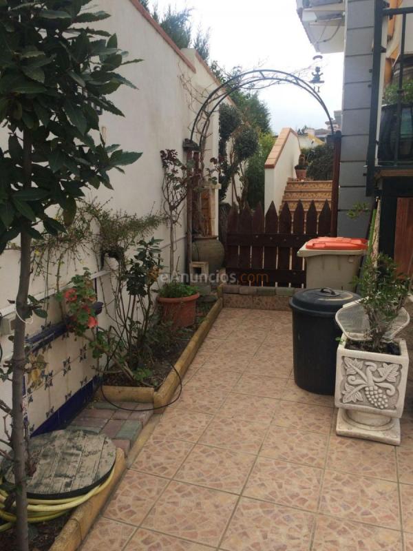 Casa en venta en  Ogijares