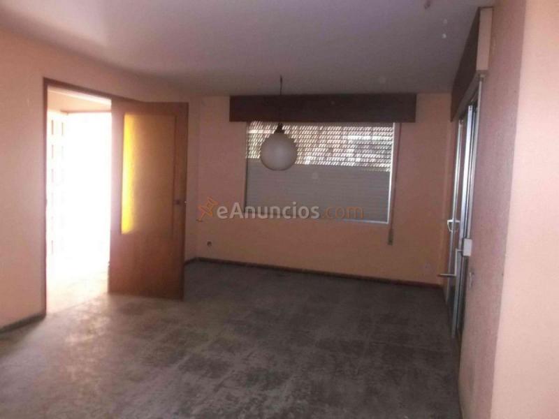 Adosado en venta en  Entrepinos, L'Eliana