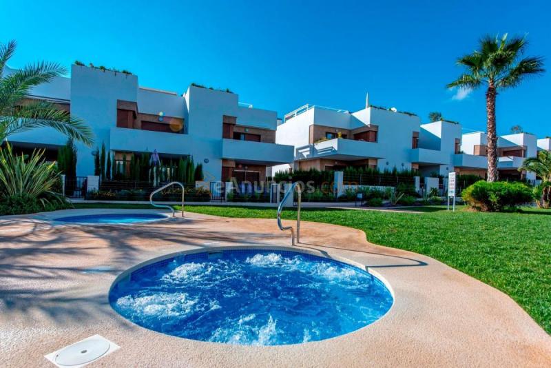 Casa en venta en Calle Lapislázuli, Orihuela Costa, Orihuela