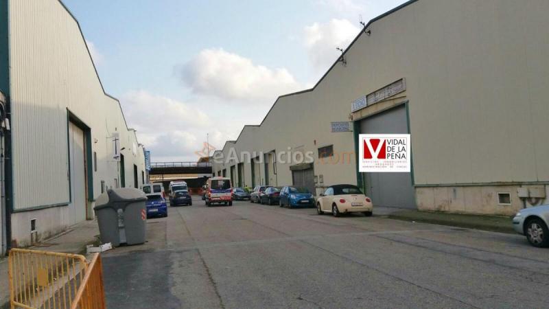 Edificio en venta en  poligo de candina, Penacastillo - Nuevamontaña, Santander