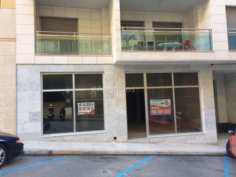 Local Comercial en venta en  Carrer de la Pau, Calpe Pueblo, Calpe