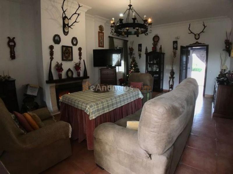 Adosado en venta en  Sanlúcar la Mayor