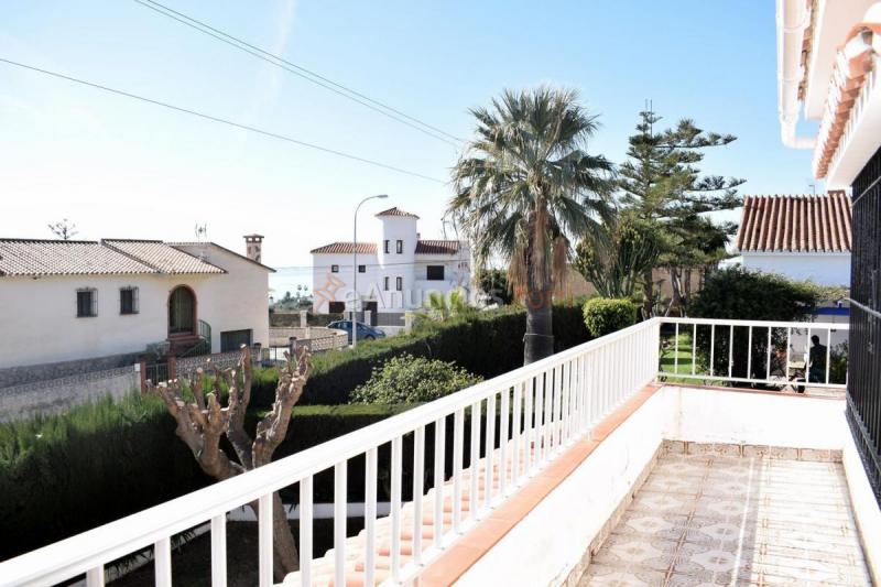 Adosado en venta en  Chilches