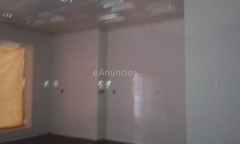 Local Comercial en venta en Calle Luis Béjar, Zona Pueblo, Pozuelo de Alarcón