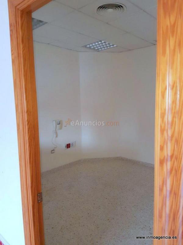 Local Comercial en alquiler en Avenida de la Innovación, Sevilla este, Sevilla