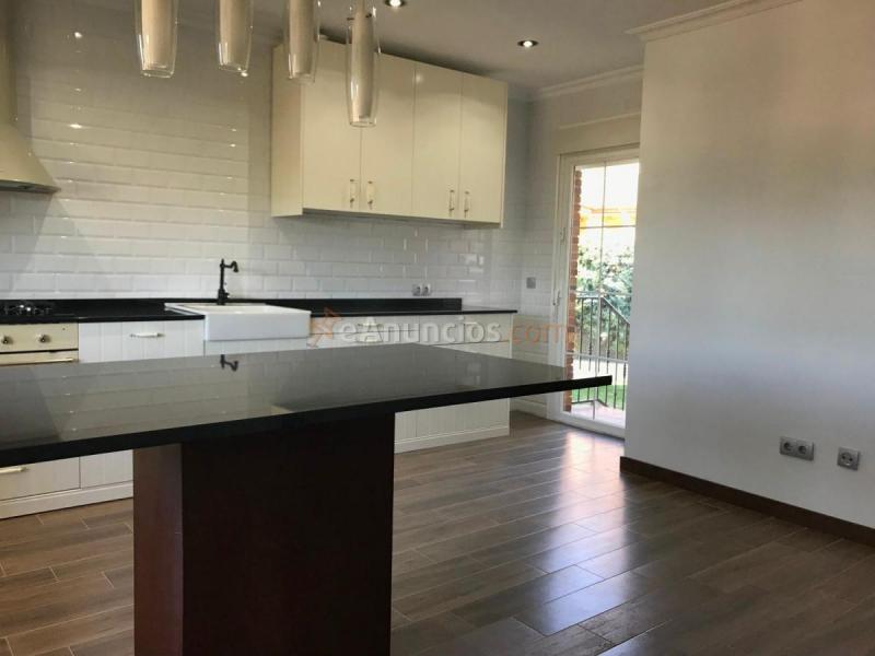 Adosado en venta en Calle MANZANARES, El Bosque, Villaviciosa de Odón