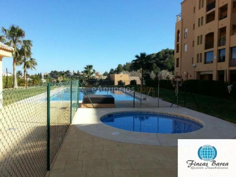 Apartamento en venta en  Los Pacos, Fuengirola